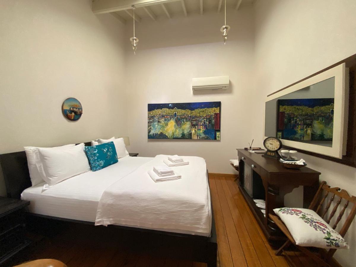 Nisi Hotel (Adults Only) ไอวาลิค ภายนอก รูปภาพ