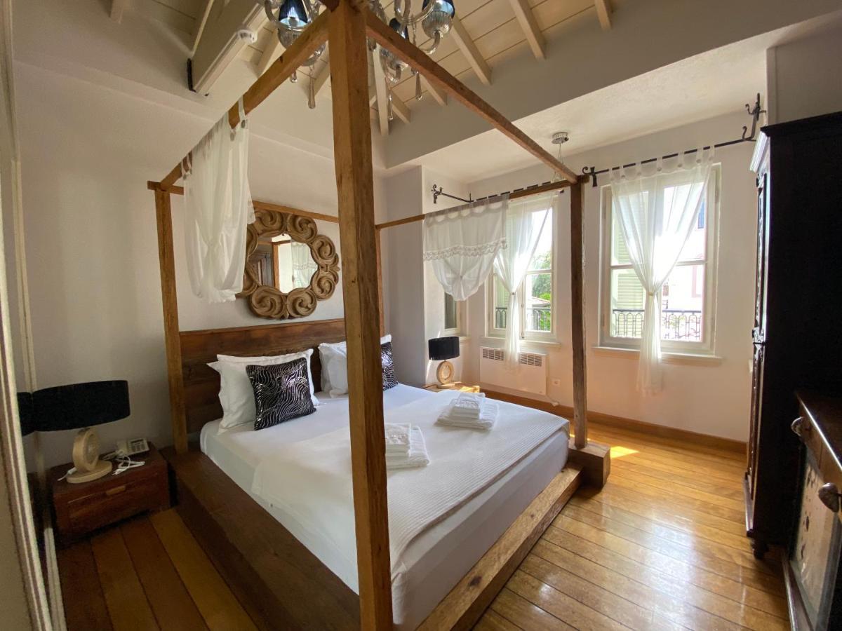 Nisi Hotel (Adults Only) ไอวาลิค ภายนอก รูปภาพ