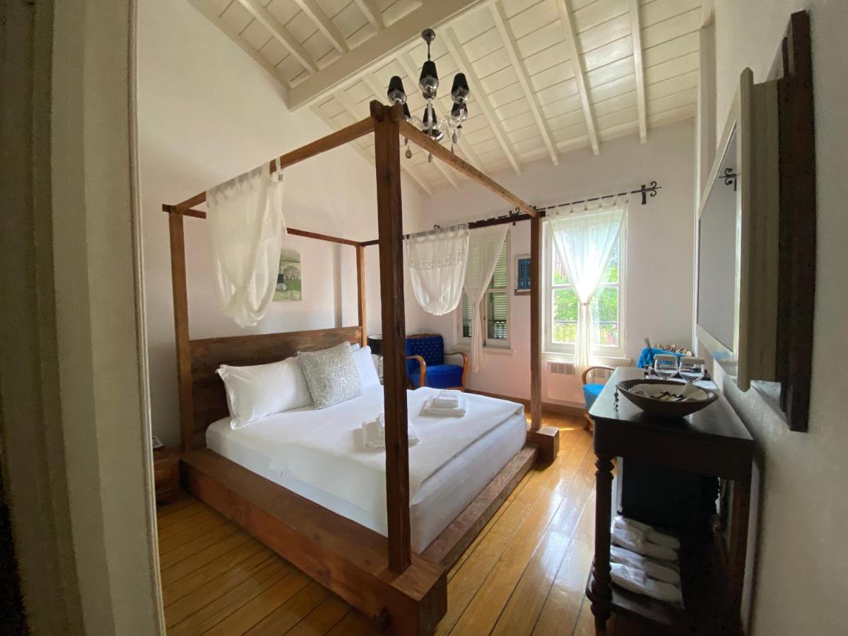 Nisi Hotel (Adults Only) ไอวาลิค ภายนอก รูปภาพ