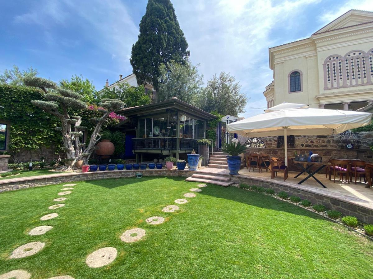 Nisi Hotel (Adults Only) ไอวาลิค ภายนอก รูปภาพ