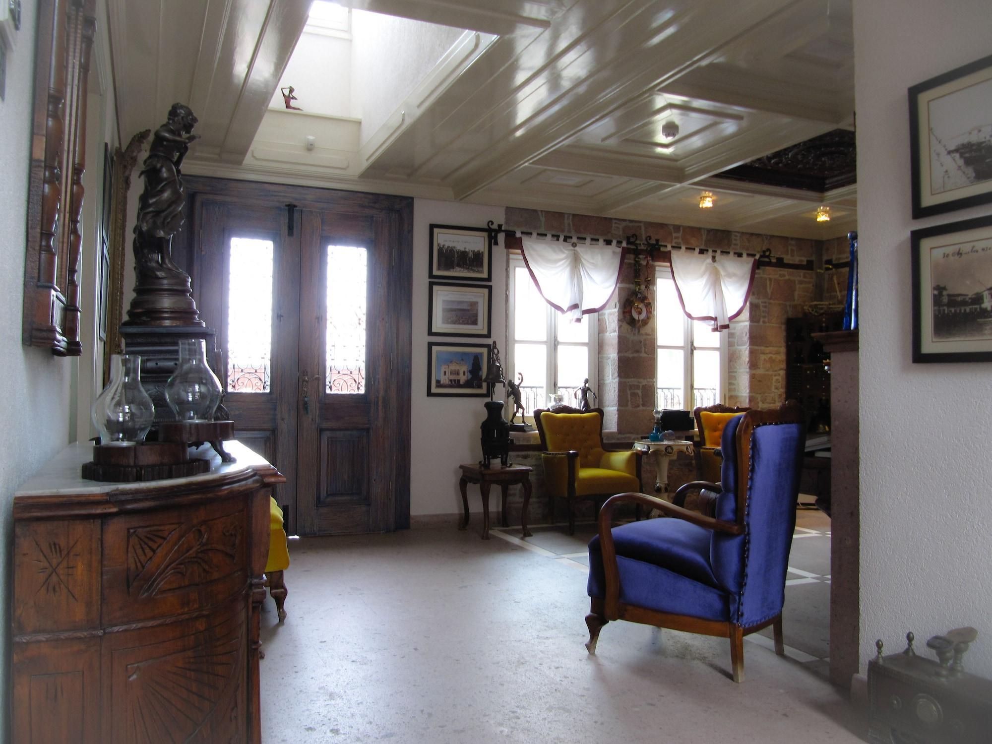 Nisi Hotel (Adults Only) ไอวาลิค ภายนอก รูปภาพ