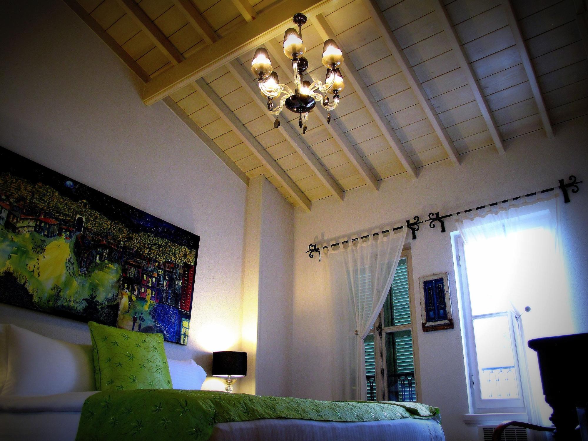 Nisi Hotel (Adults Only) ไอวาลิค ภายนอก รูปภาพ
